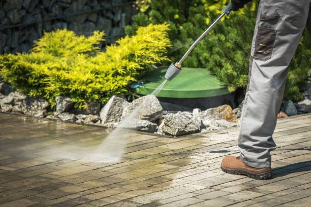 Best Spring Cleaning  in Helmetta, NJ